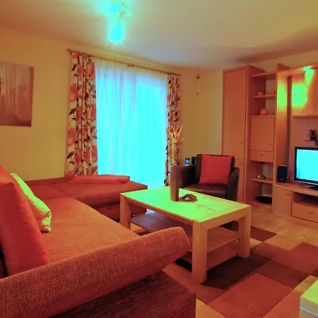 Apartment Aurora *